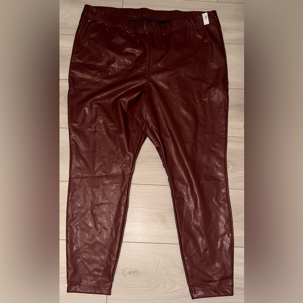Old Navy Women's plus size 3X Wine colour pleather Leggings- brand new with tags